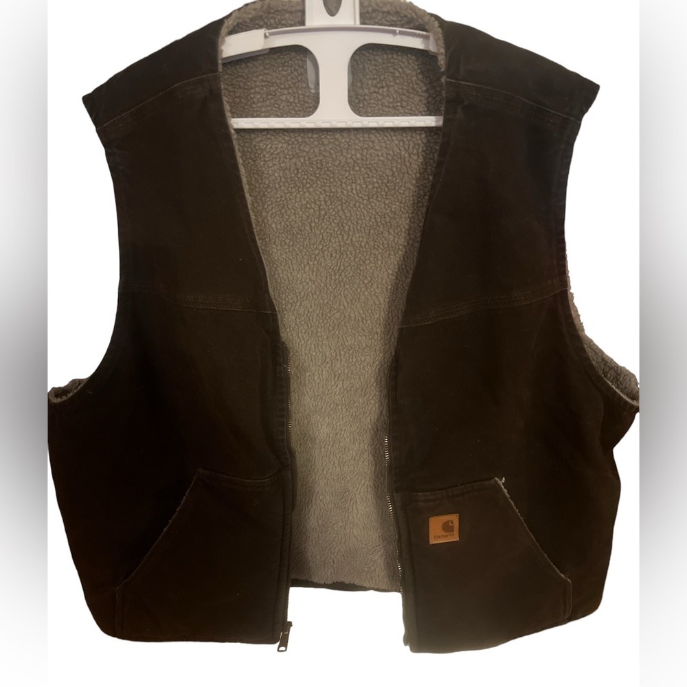 Men’s Carhartt Dark Brown Vest with Sherpa inside   size 2XL